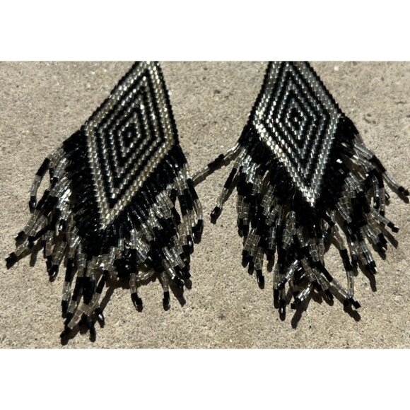 Vintage Long Black Clear Seed Bead Cluster Dangle Pierced Earrings Western 6” - Picture 4 of 13